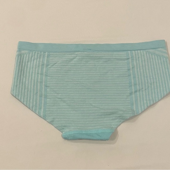 NEW WITH TAGS VICTORIA’S SECRET 2 PK SIZE M SUPPER STRETCHY HIPHUGGER PANTIES - Picture 4 of 5